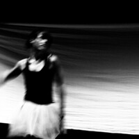 'Die Lust, glücklich zu sein', Tanzensemble Eisenhüttenstadt, Fabrik Potsdam, 2009 Tänzerin sw